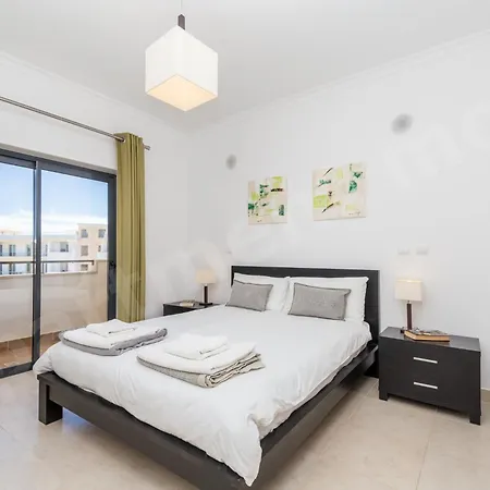 Apartment Mos