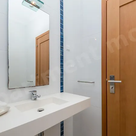 Apartment Mos